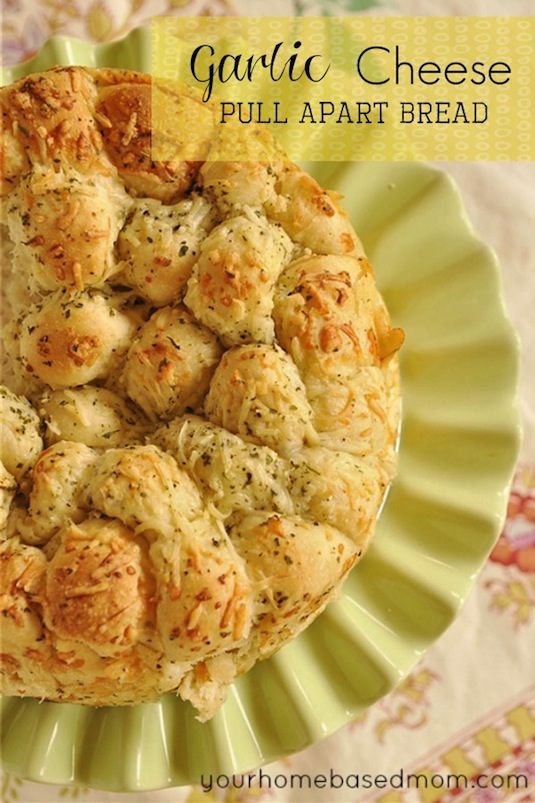 42 Mouthwatering Pull-Apart Recipes | Garlic Cheese Pull-Apart Bread