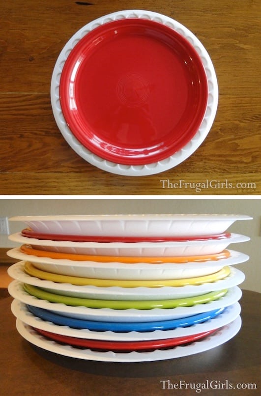 How to pack plates for moving.... Lots of clever moving, packing and organizing tips for houses, apartments and out of state or long distance moves! Moving into a new house? Here you will find clever moving hacks everyone should know, including a moving checklist. Listotic.com