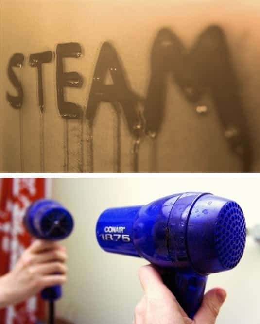 How to get rid of the steam on your bathrooms mirrors fast! -- Clever DIY life hacks every girl should know! For organization, crafts, ideas, beauty, school, home or just little tips and tricks that will make your life easier. Listotic.com 