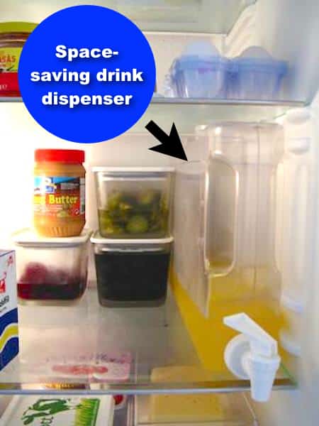 https://listotic.com/wp-content/uploads/2016/06/9.-Use-a-skinny-fridge-drink-dispenser-for-your-favorite-beverage-saves-space-and-makes-for-an-easy-pour.-11-Brilliant-Fridge-Organization-Ideas.jpg