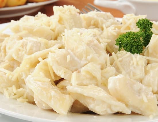 Chicken Alfredo Meal on a plate 