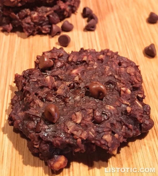 3 Ingredient Healthy Chocolate Banana Cookies perfect Guilt free Snack 3-ingredient-healthy-chocolate-banana-cookies-perfect-guilt-free-snack