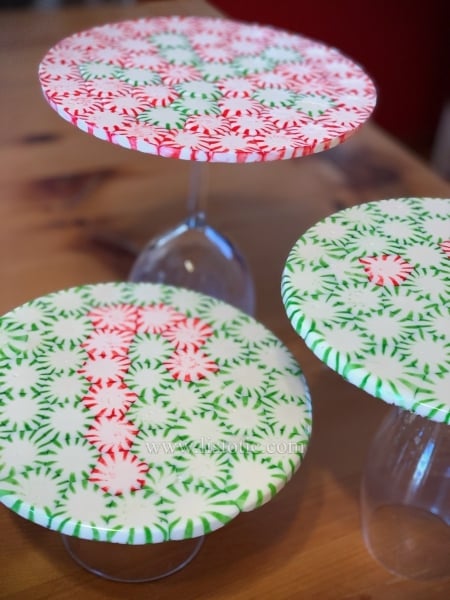 Holiday Mint Plates. Pick your pattern. Quick and easy!