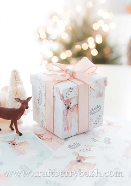 Printable deer gift wrap is very festive.