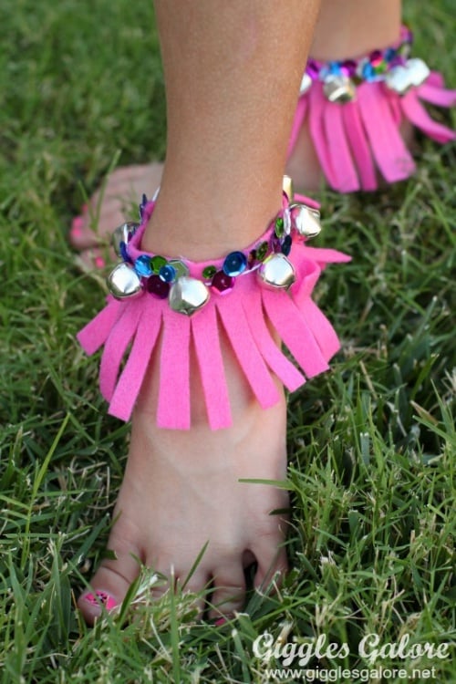  Easy DIY musical fringe anklet with bells for you to move to the beat while creating fun music.