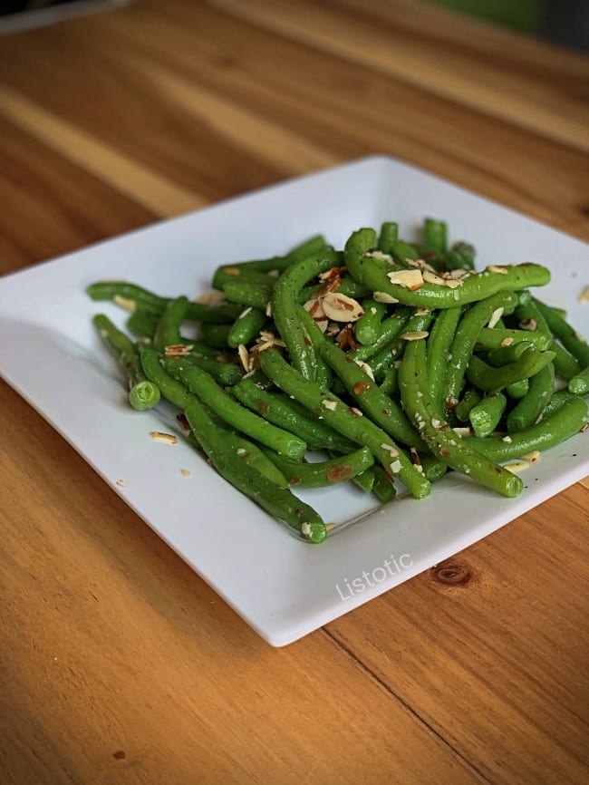 Plate of green beans.