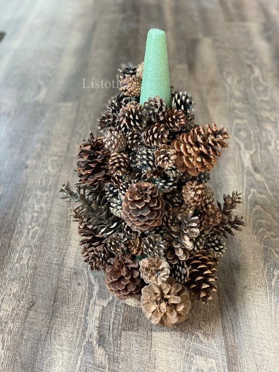 Pine cone tree craft with unfinished top