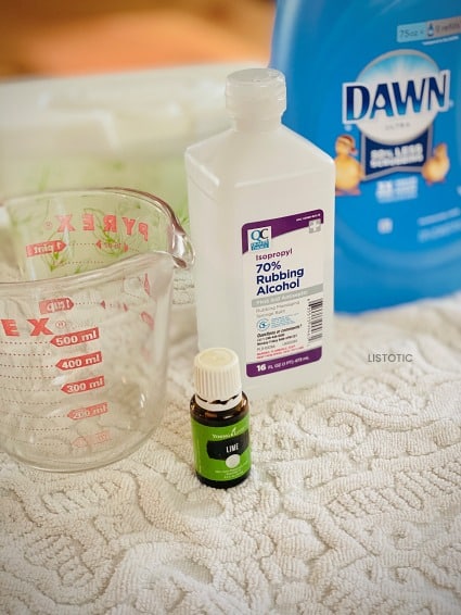 materials needed for DIY Lysol Wipes