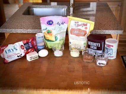 ingredients that go into a chocolate mug cake recipe