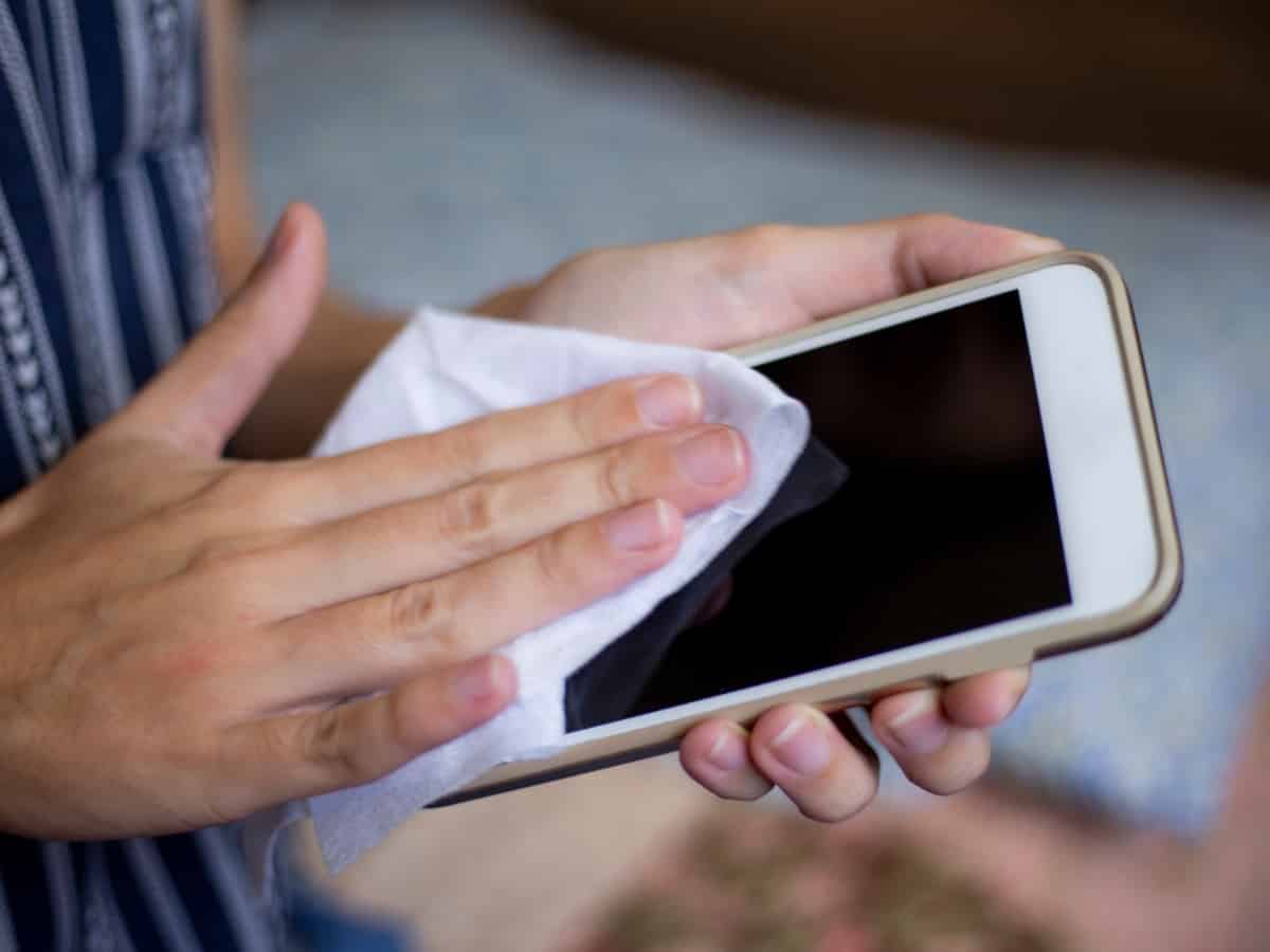 get rid of germs by deep cleaning your phone