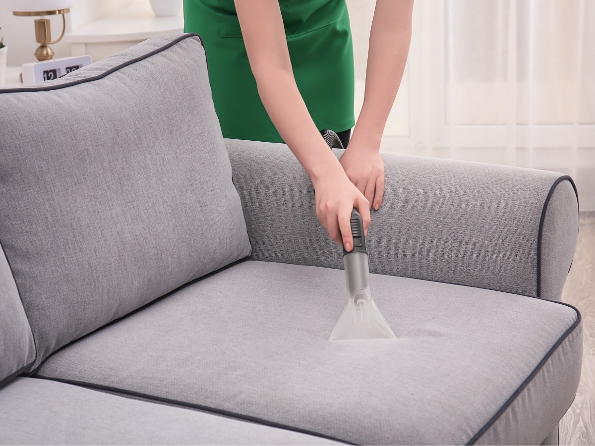 deep cleaning couch cushions 