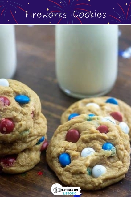 Patriotic Fourth of July red white and blue cookies. 4th of July cookies and desserts.