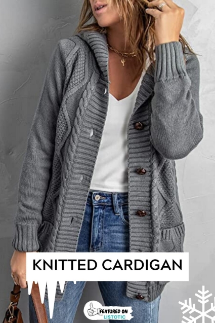 Knitted cardigan.